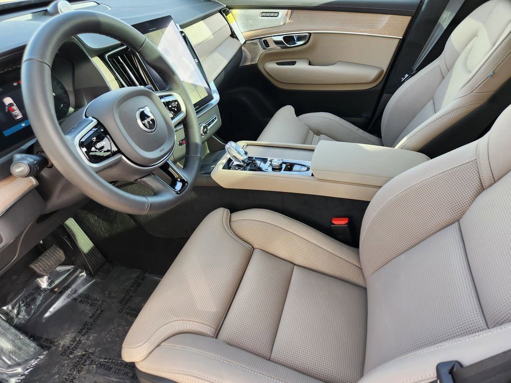 New 2026 Volvo XC90 B6 Ultra w/ Lounge Package image 8