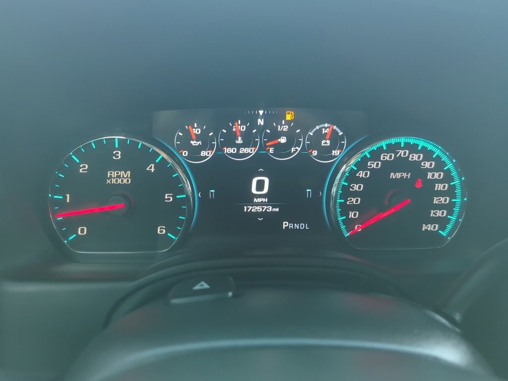 Used 2017 Chevrolet Suburban Premier image 19