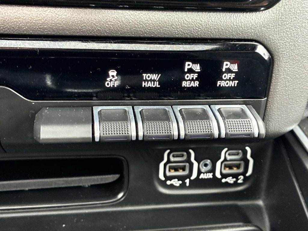 Used 2022 RAM 1500 Big Horn AWD/4WD image 31