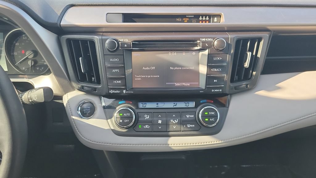 Used 2018 Toyota RAV4 XLE AWD/4WD image 14