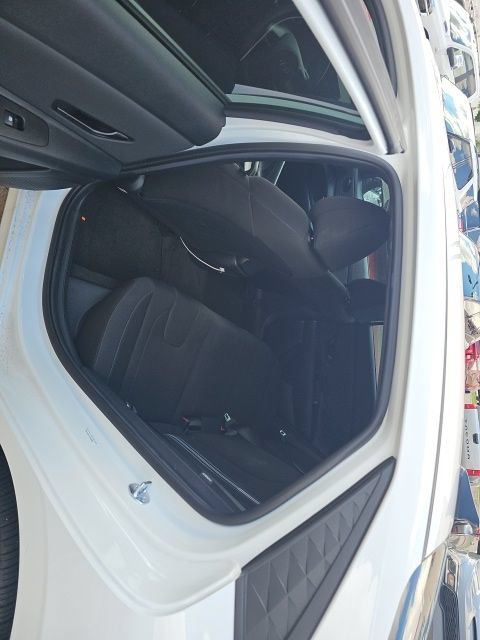Used 2026 Hyundai Elantra Sport FWD image 4
