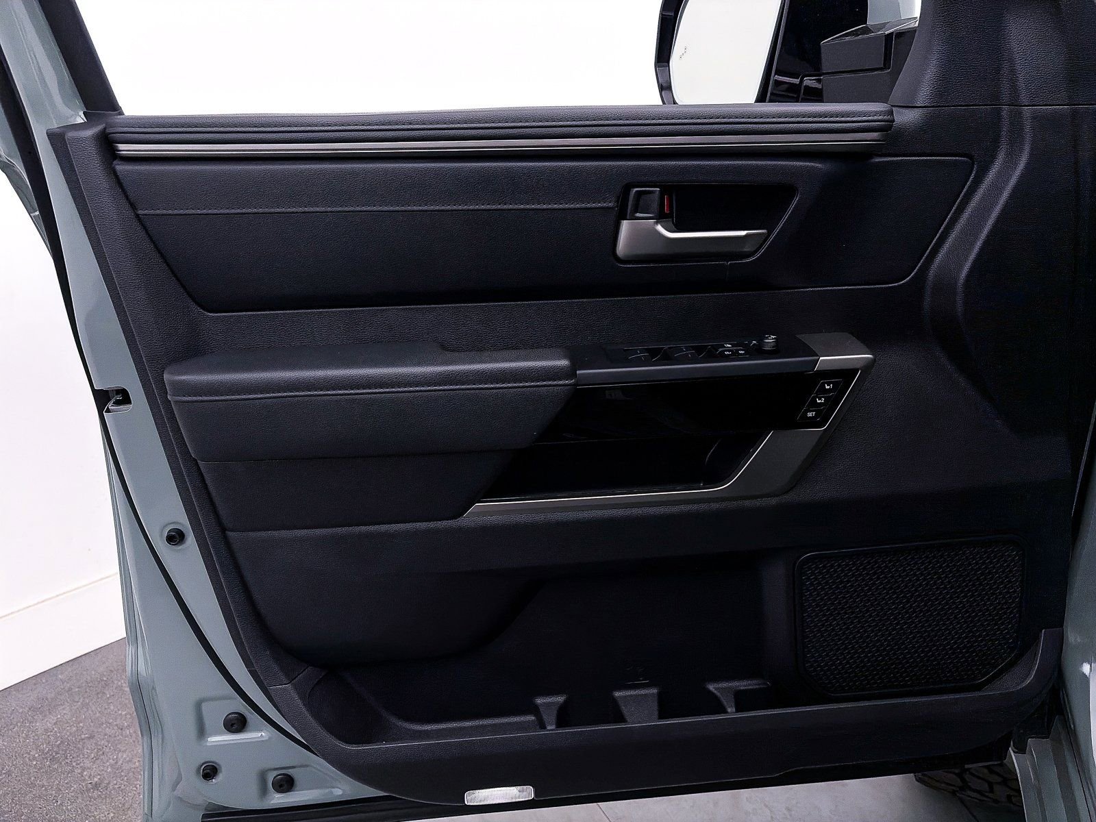 Used 2024 Toyota Tundra Limited image 17