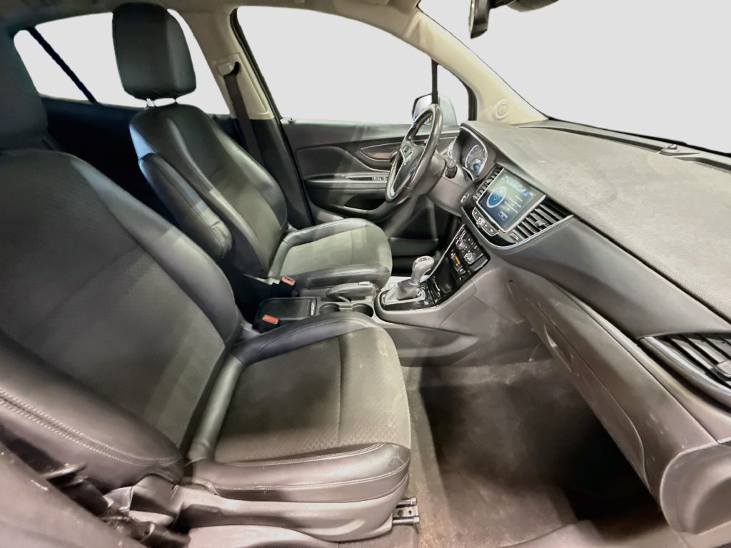 Used 2020 Buick Encore Preferred FWD image 26
