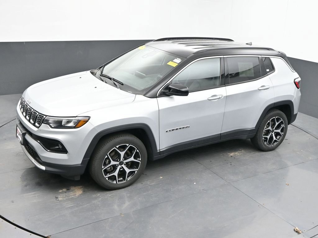 Used 2025 Jeep Compass Limited AWD/4WD image 41