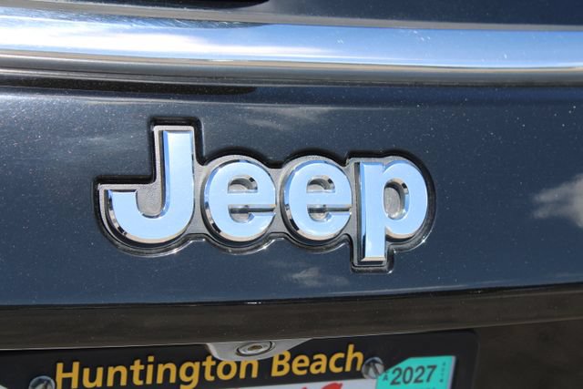Used 2019 Jeep Compass Latitude w/ Popular Equipment Group FWD image 8