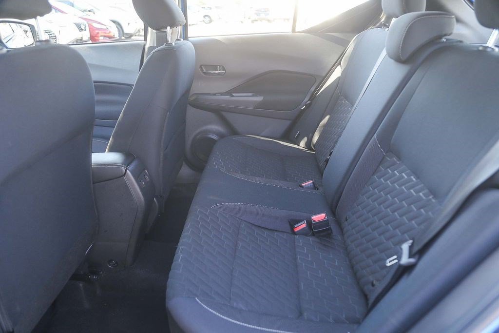 Used 2023 Nissan Kicks SV FWD image 17