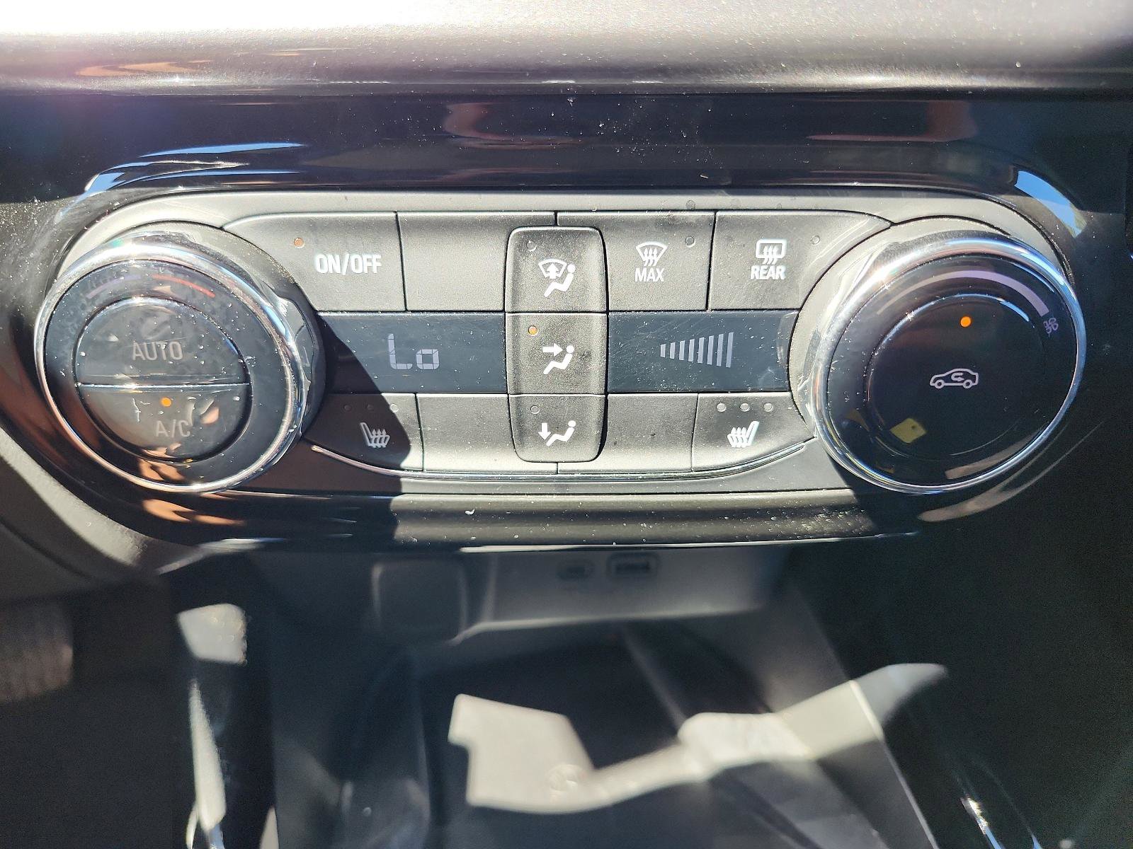 Certified 2024 Chevrolet Trax ACTIV w/ Sunroof Package image 17