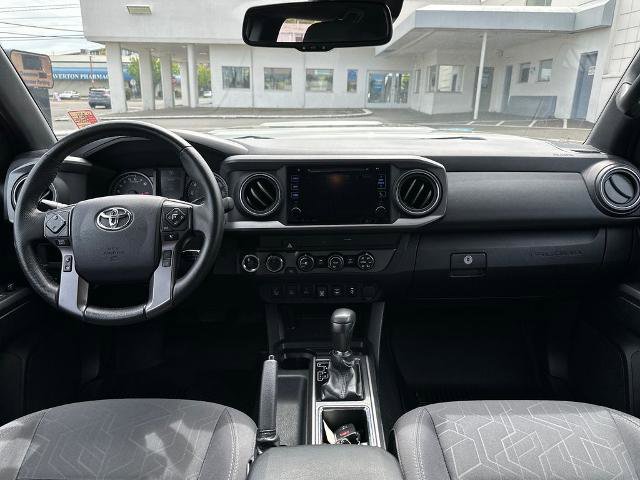 Used 2019 Toyota Tacoma TRD Sport w/ Technology Package AWD/4WD image 16