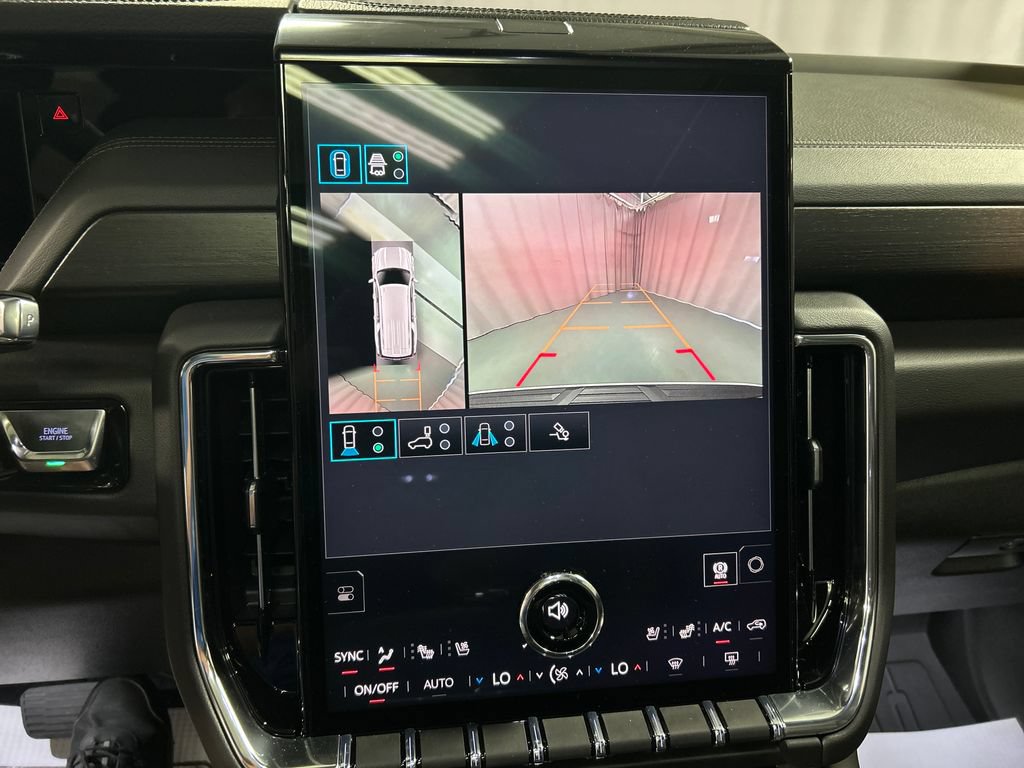New 2026 GMC Yukon XL Denali w/ Advanced Technology Package AWD/4WD image 16
