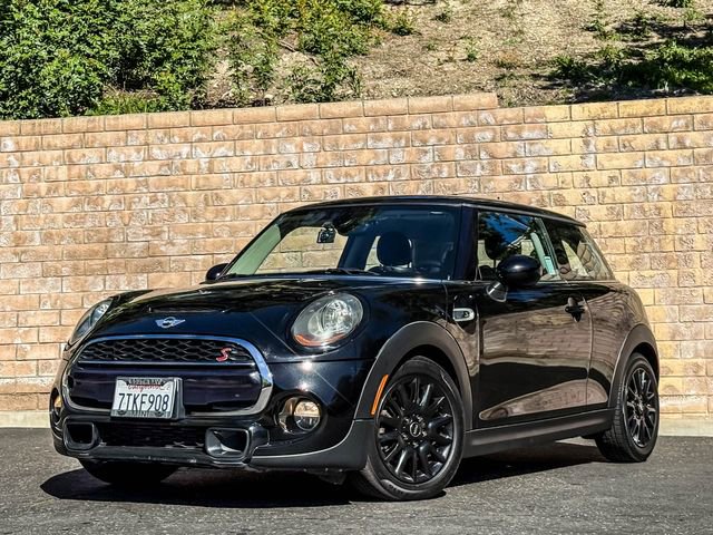 Used 2016 MINI Cooper S image 2
