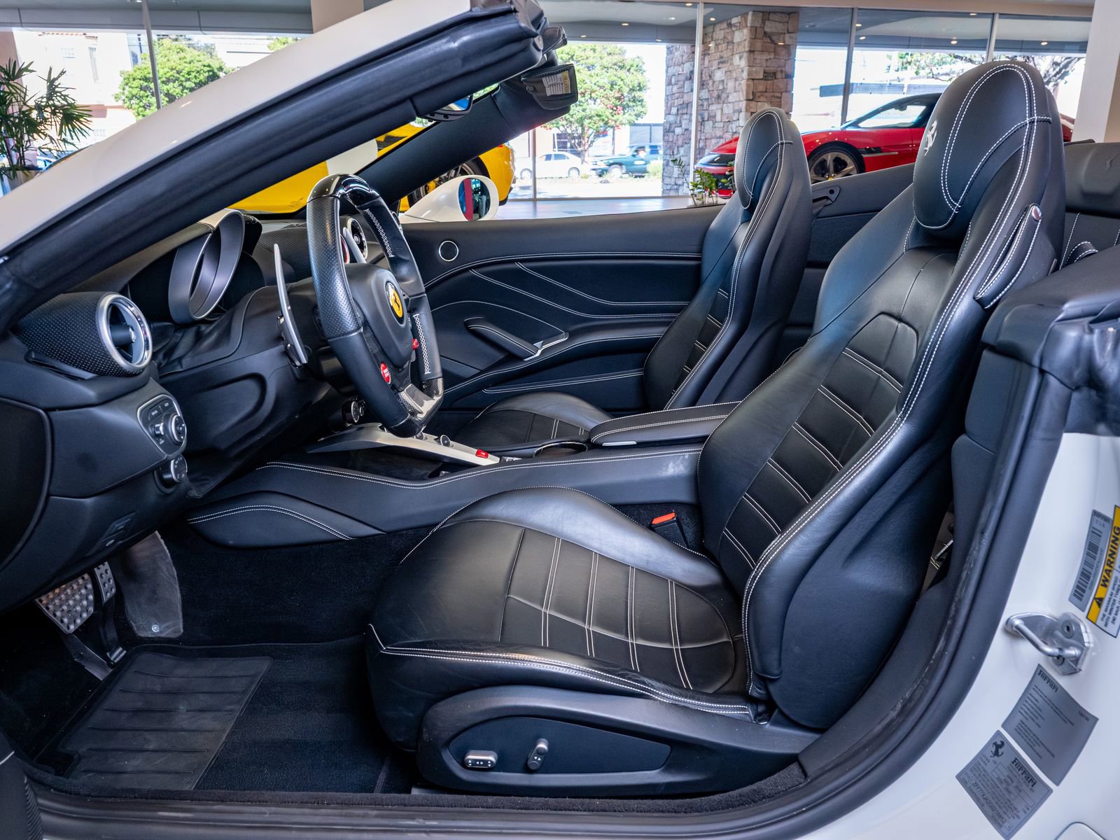 Used 2016 Ferrari California T image 10