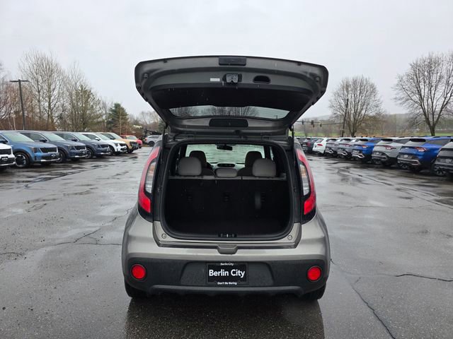 Used 2017 Kia Soul FWD image 10