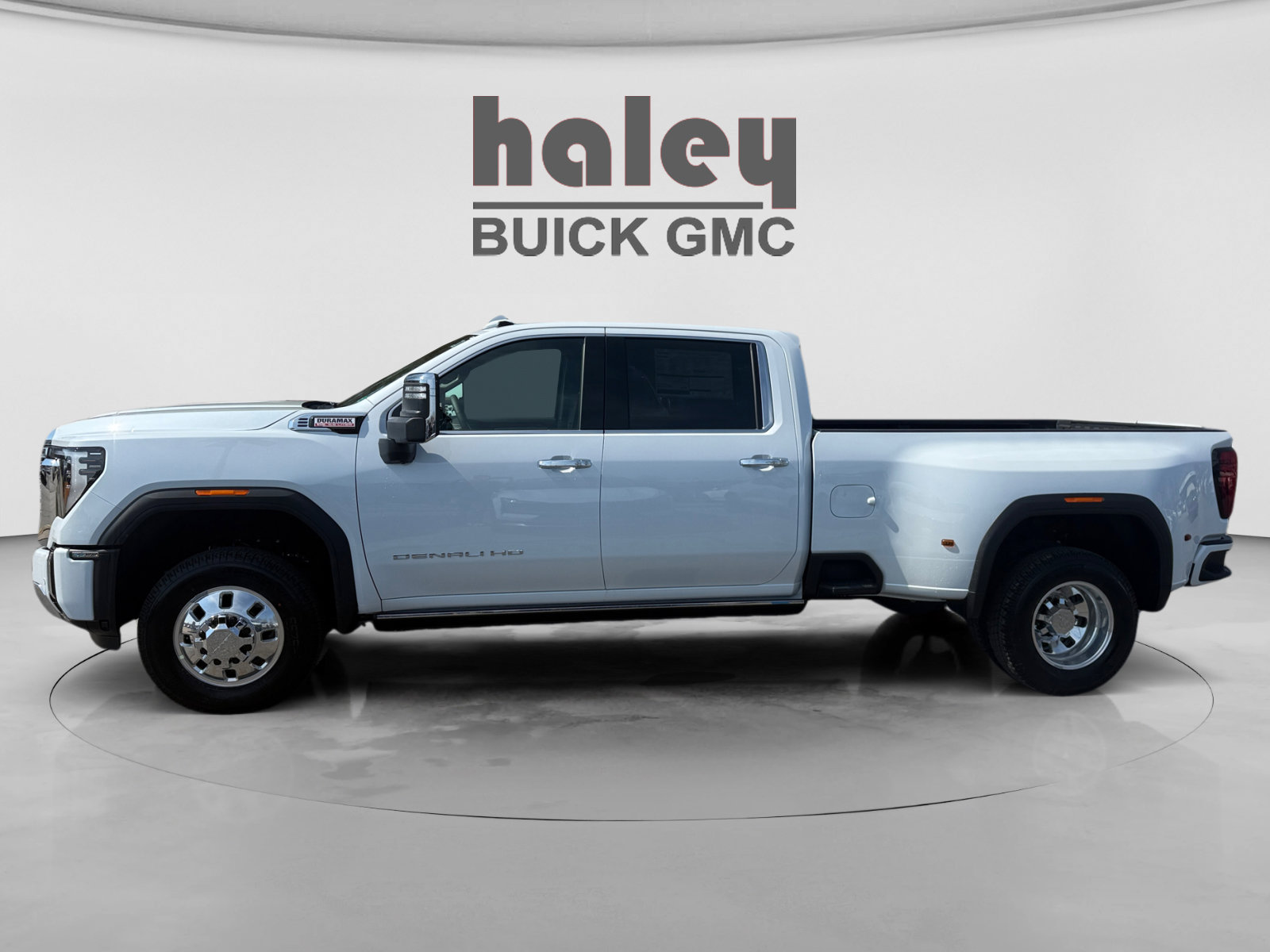 New 2026 GMC Sierra 3500 Denali w/ Technology Package image 2