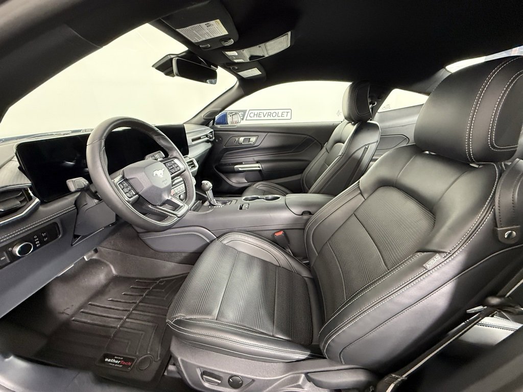 Used 2024 Ford Mustang GT Premium image 13