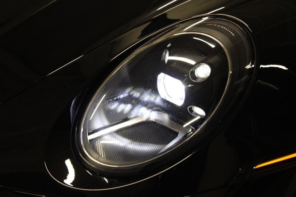 Certified 2024 Porsche 911 Carrera RWD image 12