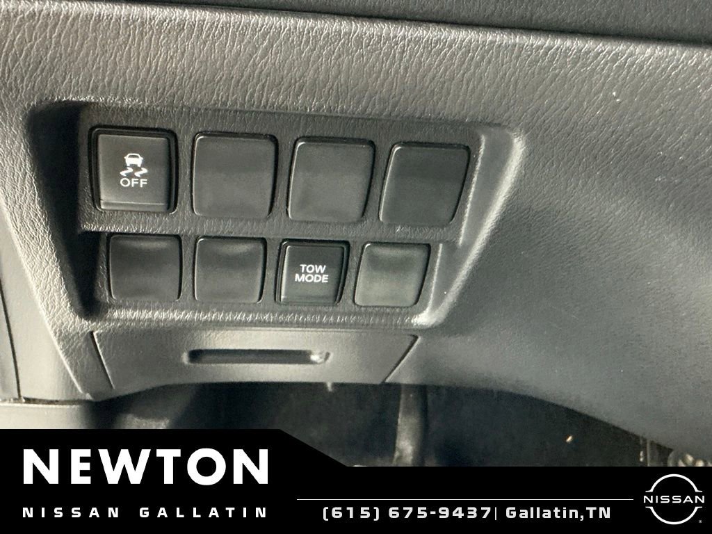 Used 2018 Nissan Pathfinder S FWD image 32