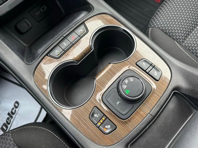 Used 2023 GMC Acadia SLE w/ Driver Convenience Package image 27