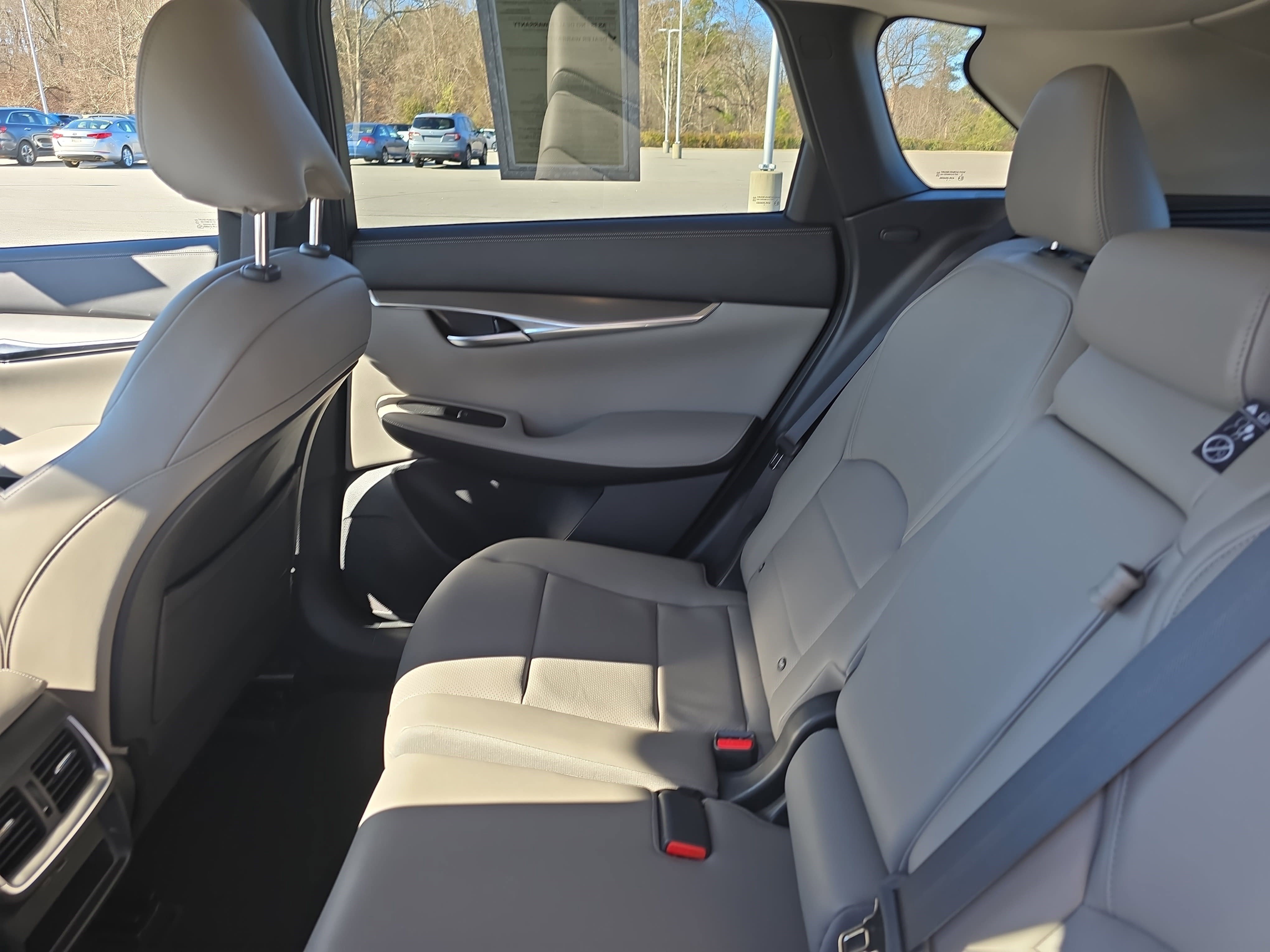 Used 2023 INFINITI QX50 Luxe image 13