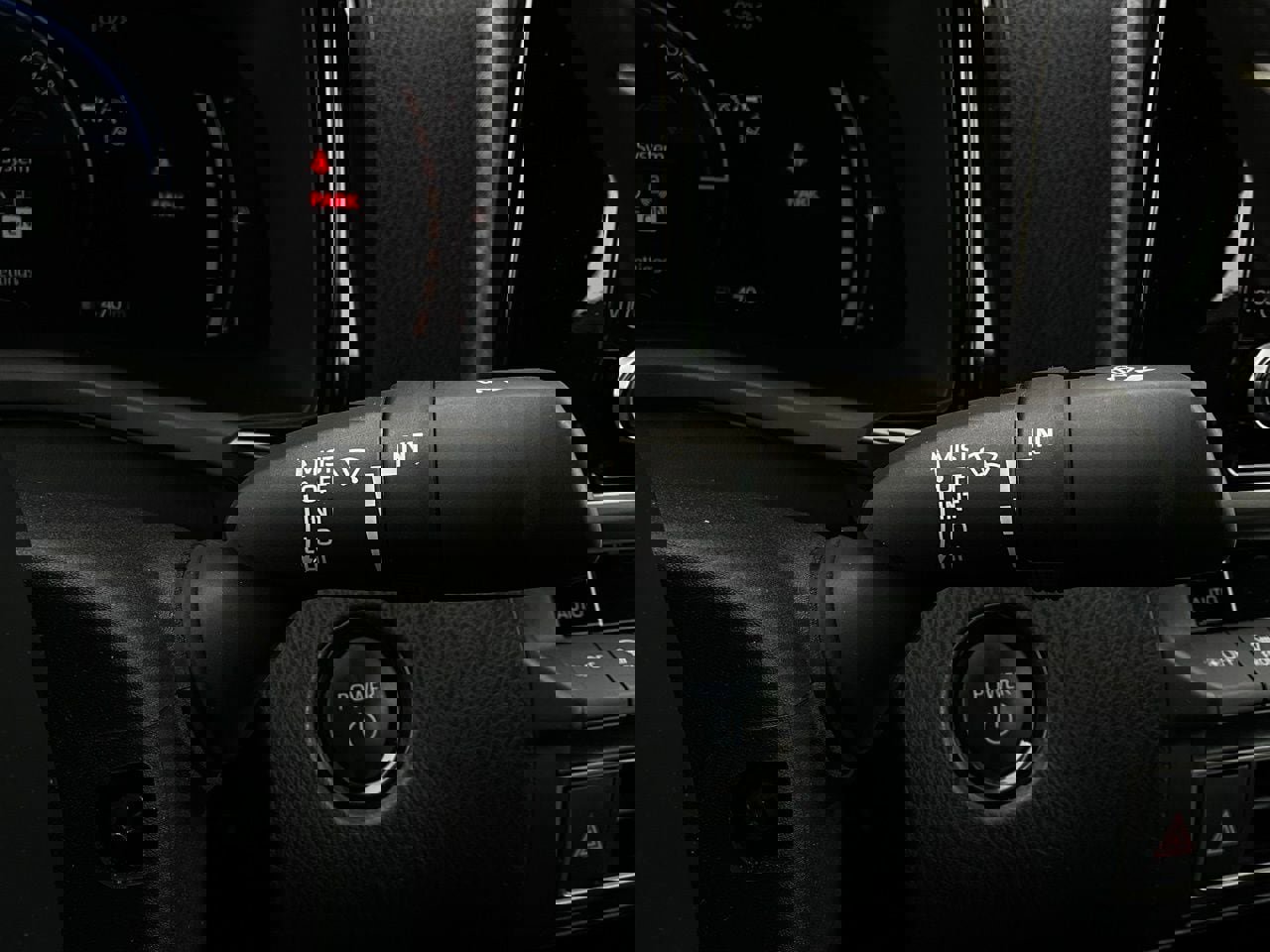 Used 2025 Toyota Camry SE image 38