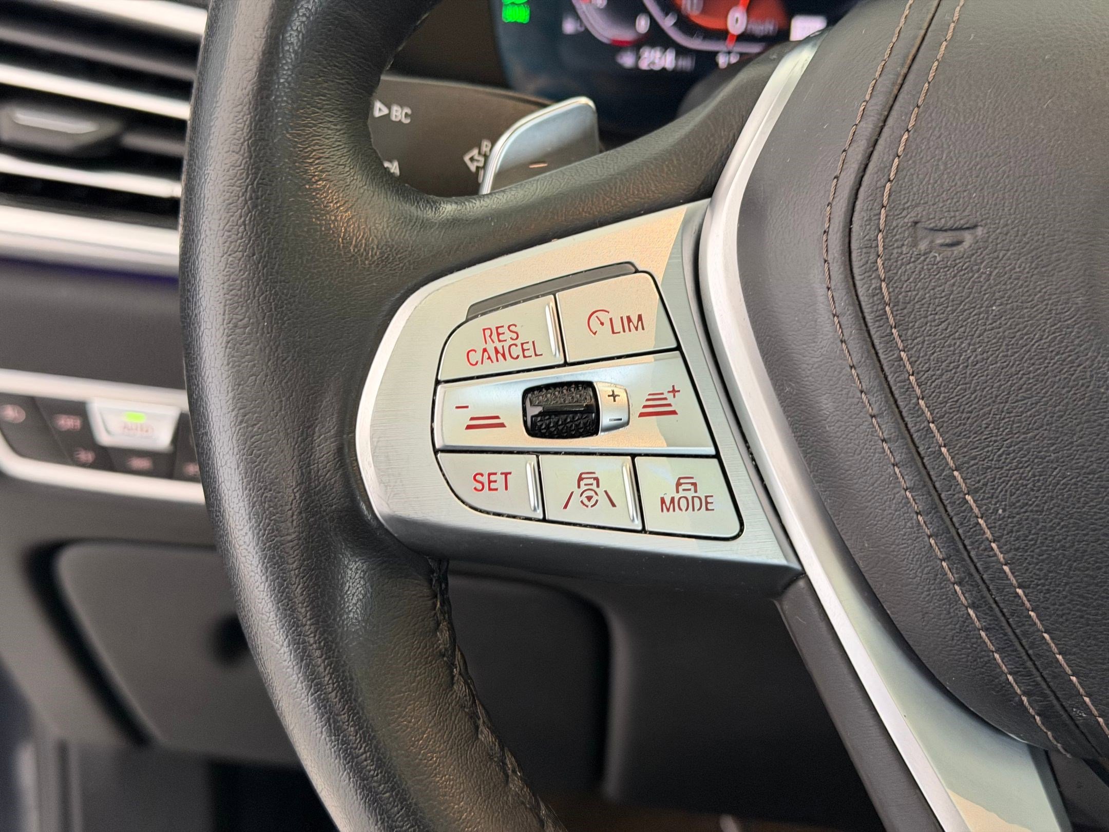 Used 2019 BMW X7 xDrive40i w/ Premium Package image 18