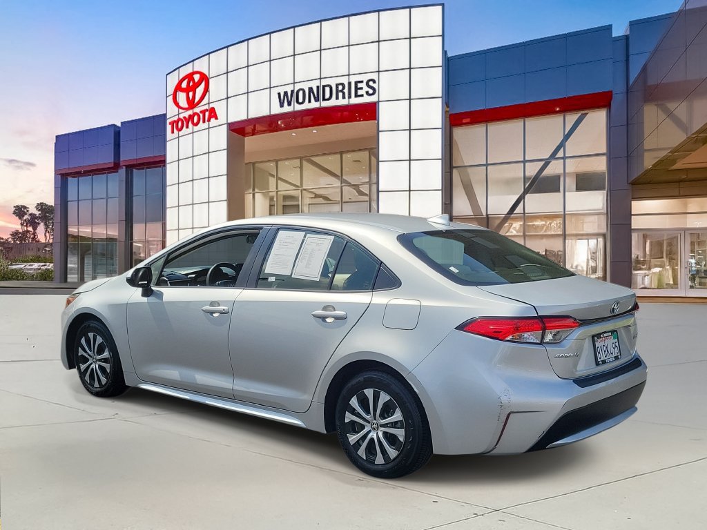 Used 2022 Toyota Corolla LE w/ Carpet Mat Package (TMS) FWD image 4