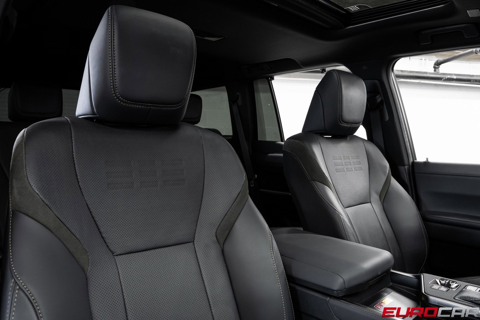 Used 2024 Lexus GX 550 image 33