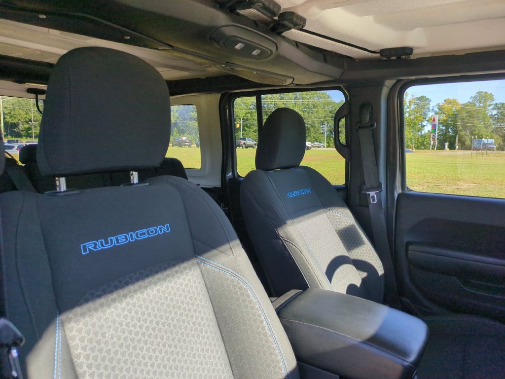 Used 2024 Jeep Wrangler Unlimited Rubicon 4xe AWD/4WD image 34