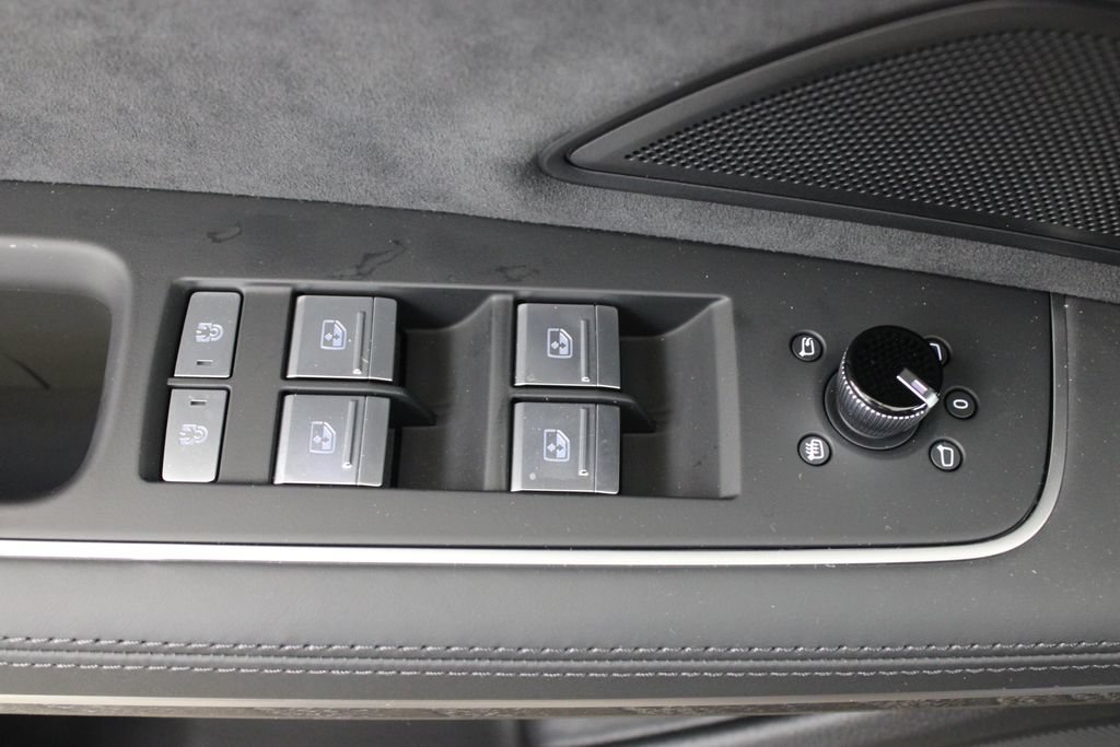 New 2026 Audi A8 L 3.0T AWD/4WD image 18