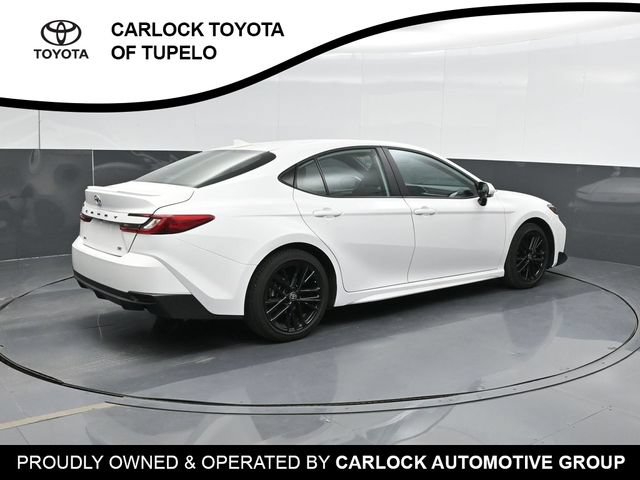 Used 2026 Toyota Camry SE FWD image 3
