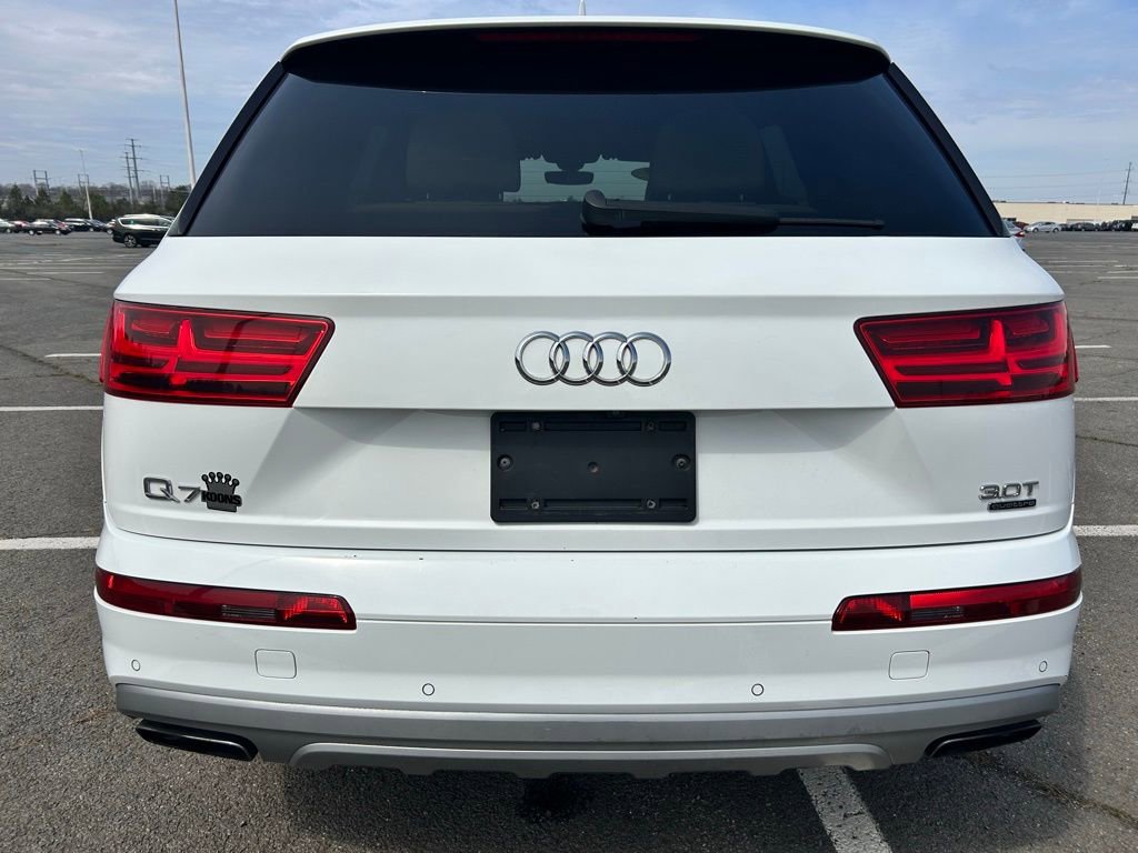 Used 2017 Audi Q7 3.0T Premium image 7