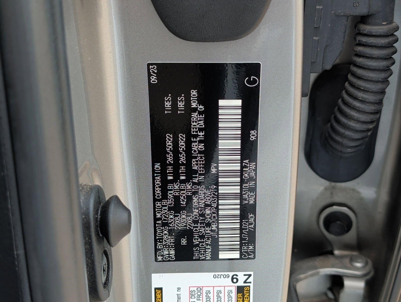 Used 2023 Lexus LX 600 F Sport w/ Accessory Package (Z1) image 30