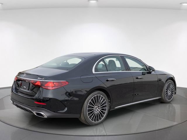 New 2026 Mercedes-Benz E 350 4MATIC Sedan image 9