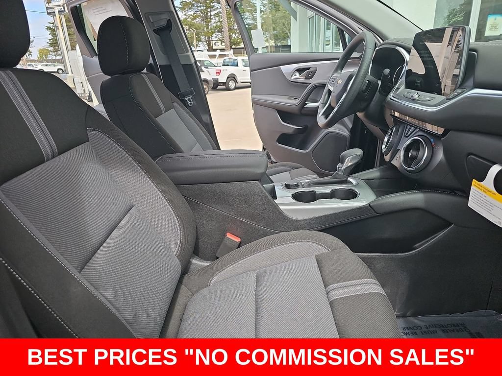 New 2026 Chevrolet Blazer LT w/ Midnight/Sport Edition FWD image 10
