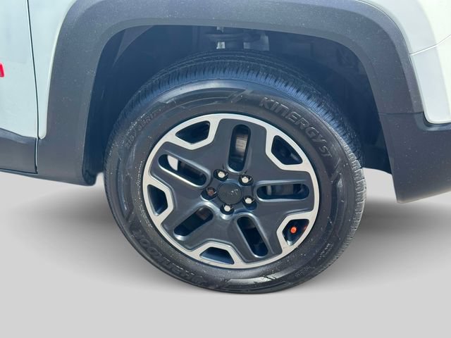 Used 2017 Jeep Renegade Trailhawk AWD/4WD image 7
