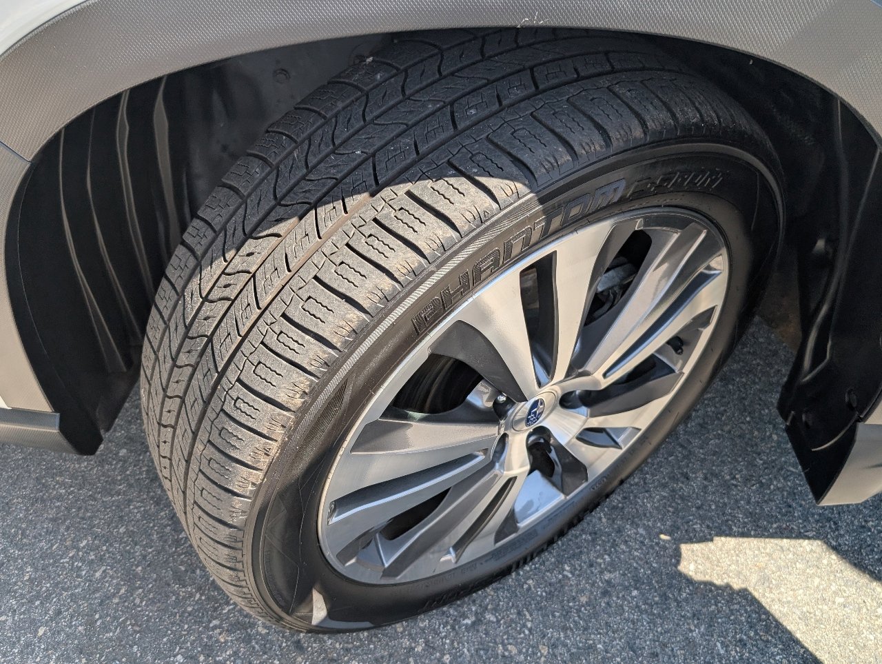 Used 2019 Subaru Ascent Touring w/ Popular Package #2 image 21