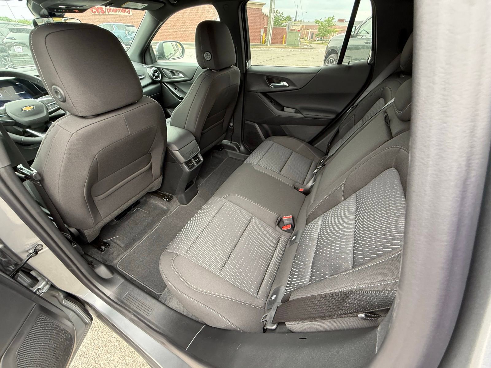New 2026 Chevrolet Equinox LT FWD image 23