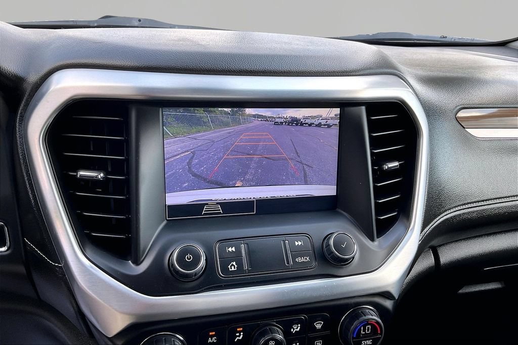 Used 2023 GMC Acadia SLE w/ Driver Convenience Package AWD/4WD image 16