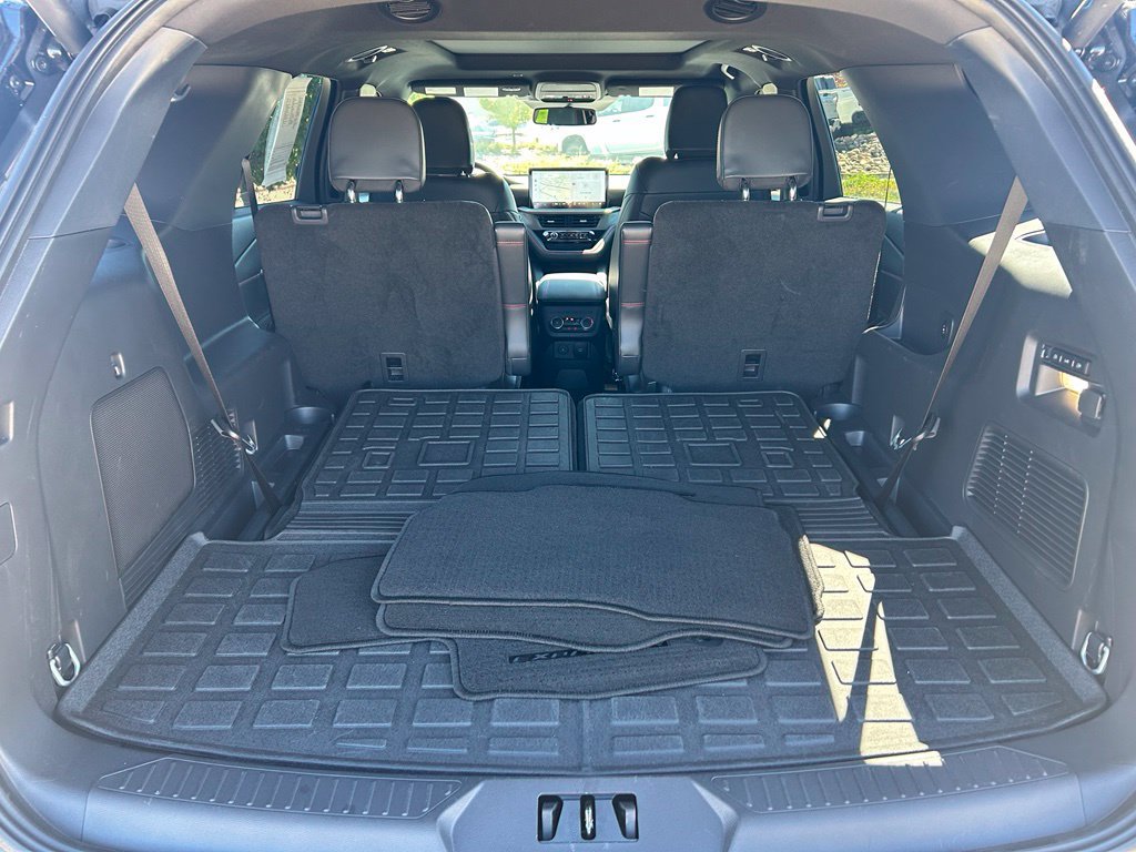 Used 2026 Ford Explorer ST w/ Sun And Sound Package AWD/4WD image 28