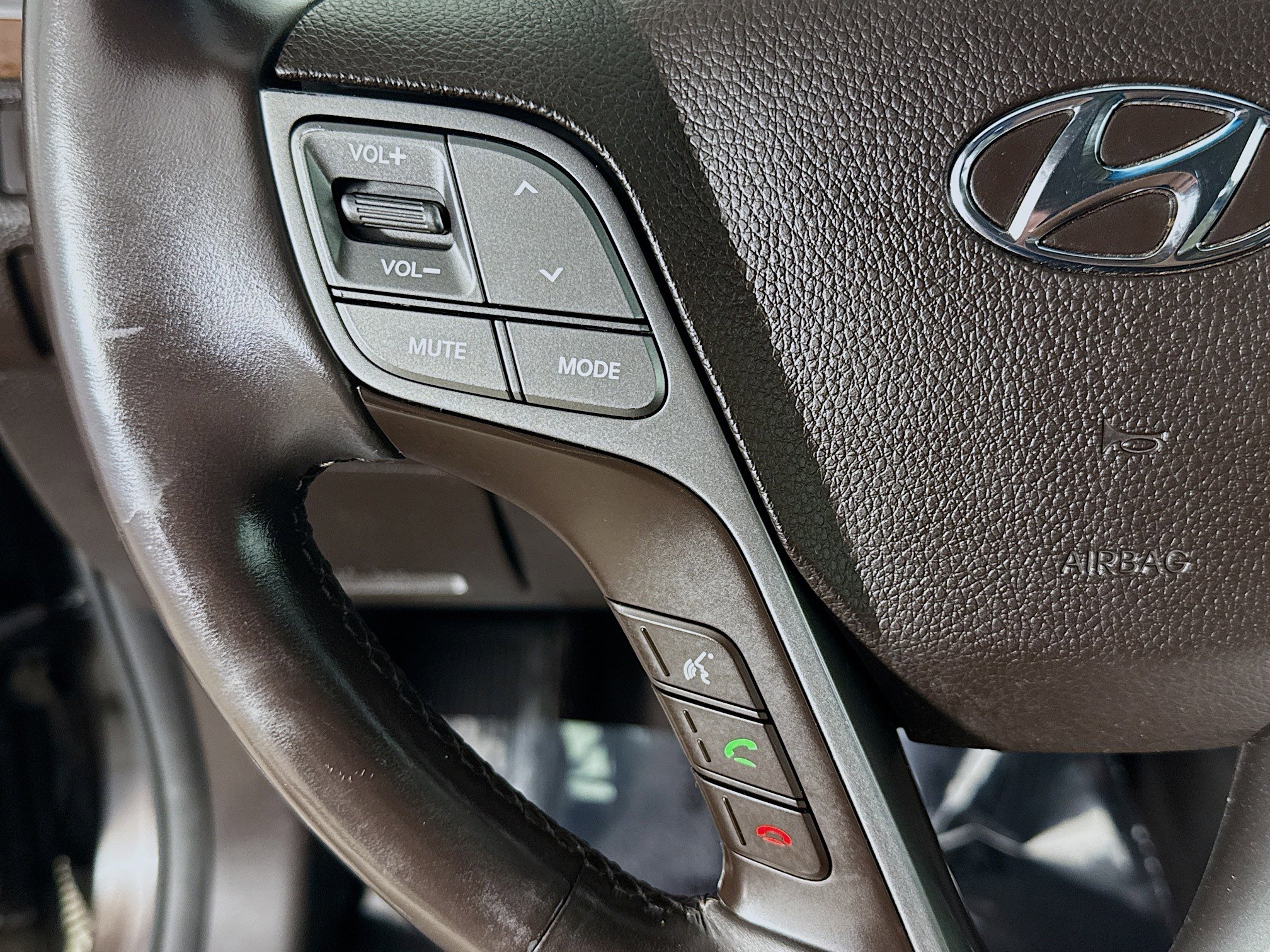 Used 2019 Hyundai Santa Fe XL image 14