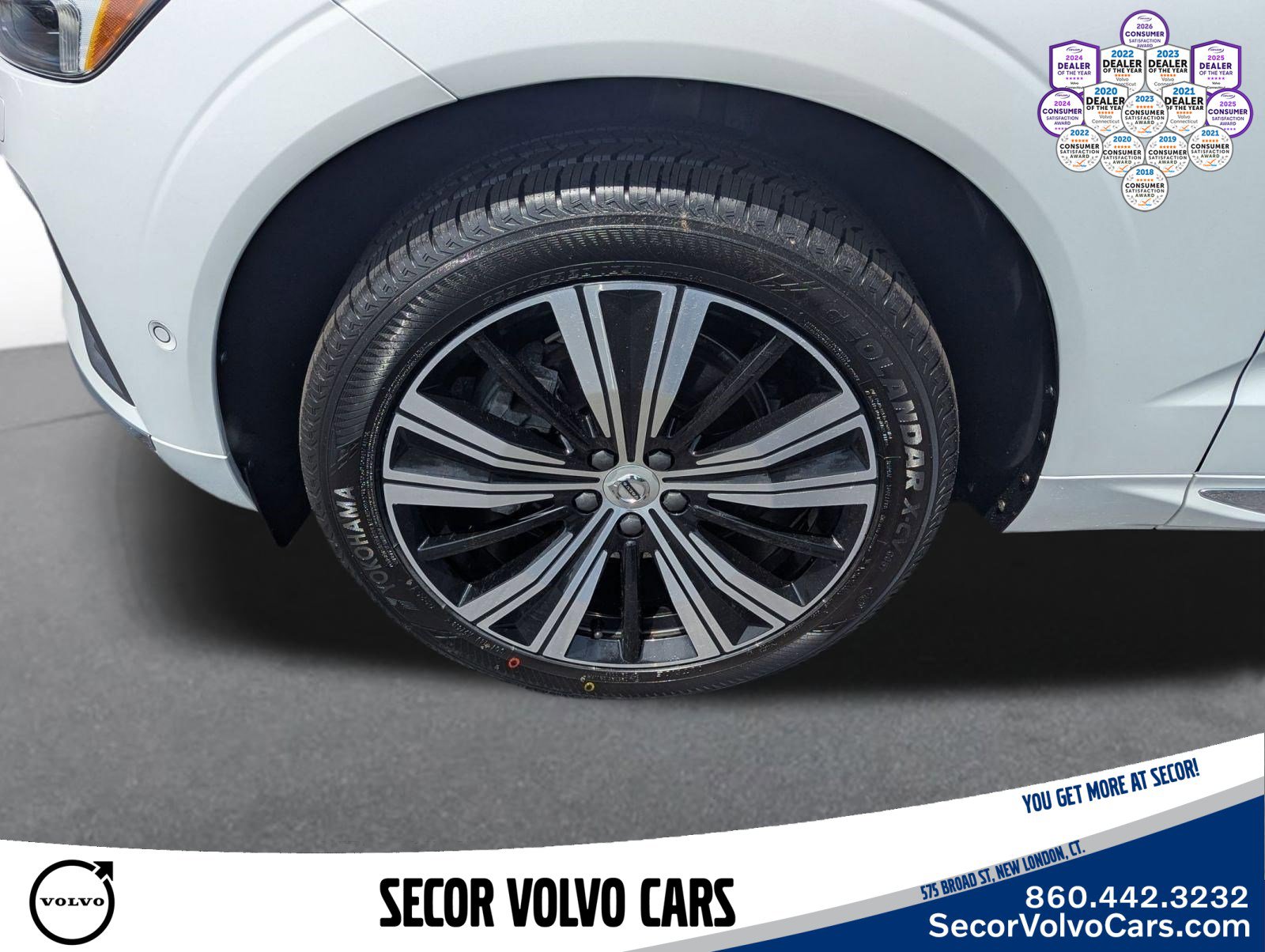 Certified 2023 Volvo XC60 B5 Plus w/ Climate Package AWD/4WD image 25