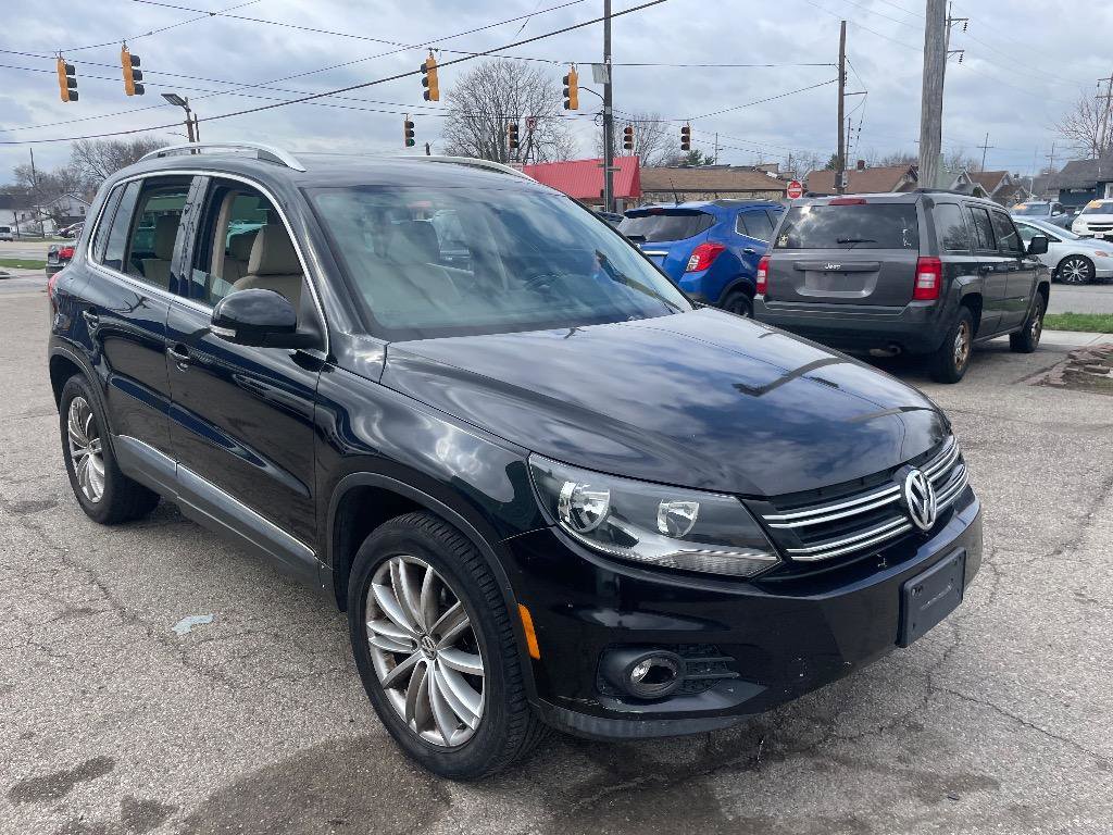 Used 2013 Volkswagen Tiguan SE FWD image 3