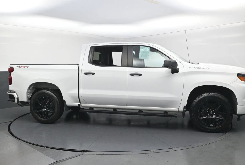 Used 2022 Chevrolet Silverado 1500 Custom AWD/4WD image 6