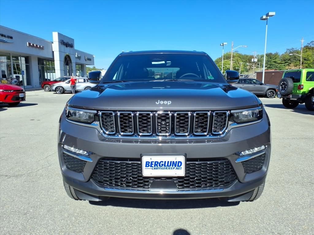 New 2025 Jeep Grand Cherokee Limited image 36