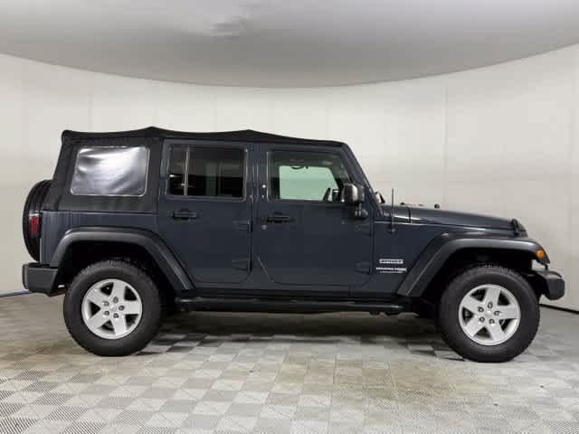 Used 2018 Jeep Wrangler Unlimited Sport S AWD/4WD image 9