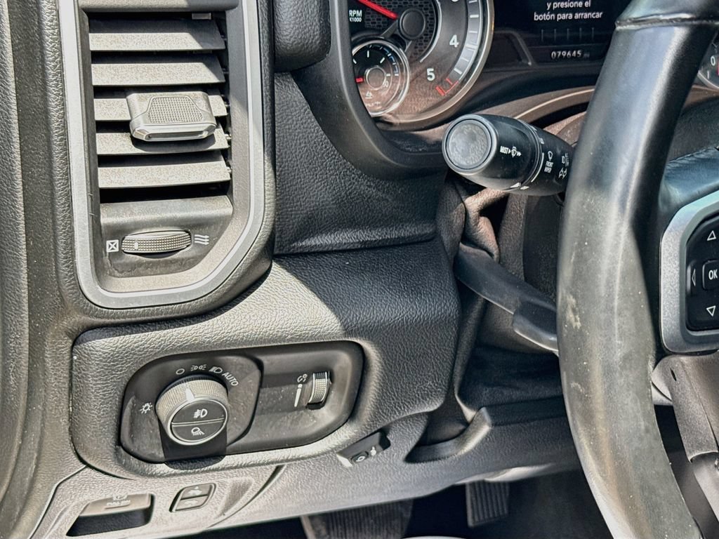 Used 2020 RAM 1500 Big Horn AWD/4WD image 11