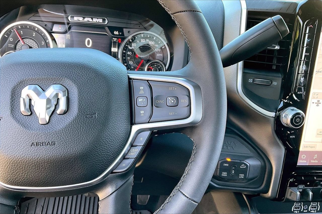 New 2026 RAM 2500 Big Horn AWD/4WD image 31
