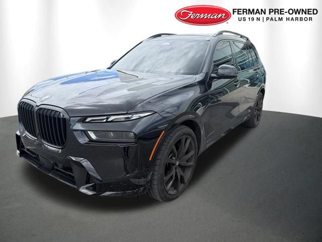 Used 2026 BMW X7 xDrive40i w/ M Sport Package AWD/4WD image 3