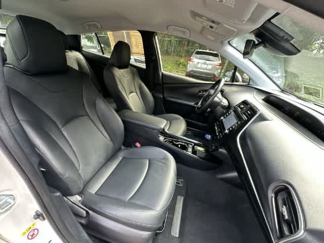 Used 2020 Toyota Prius XLE w/ Advanced Technology Package AWD/4WD image 20