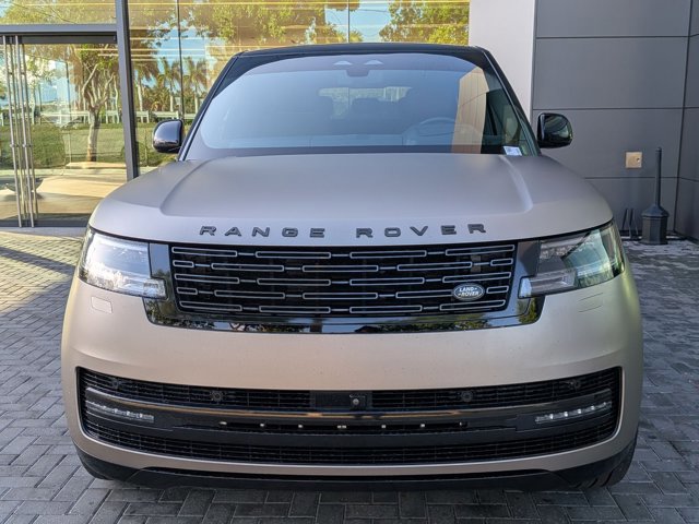 Used 2024 Land Rover Range Rover Autobiography AWD/4WD image 2