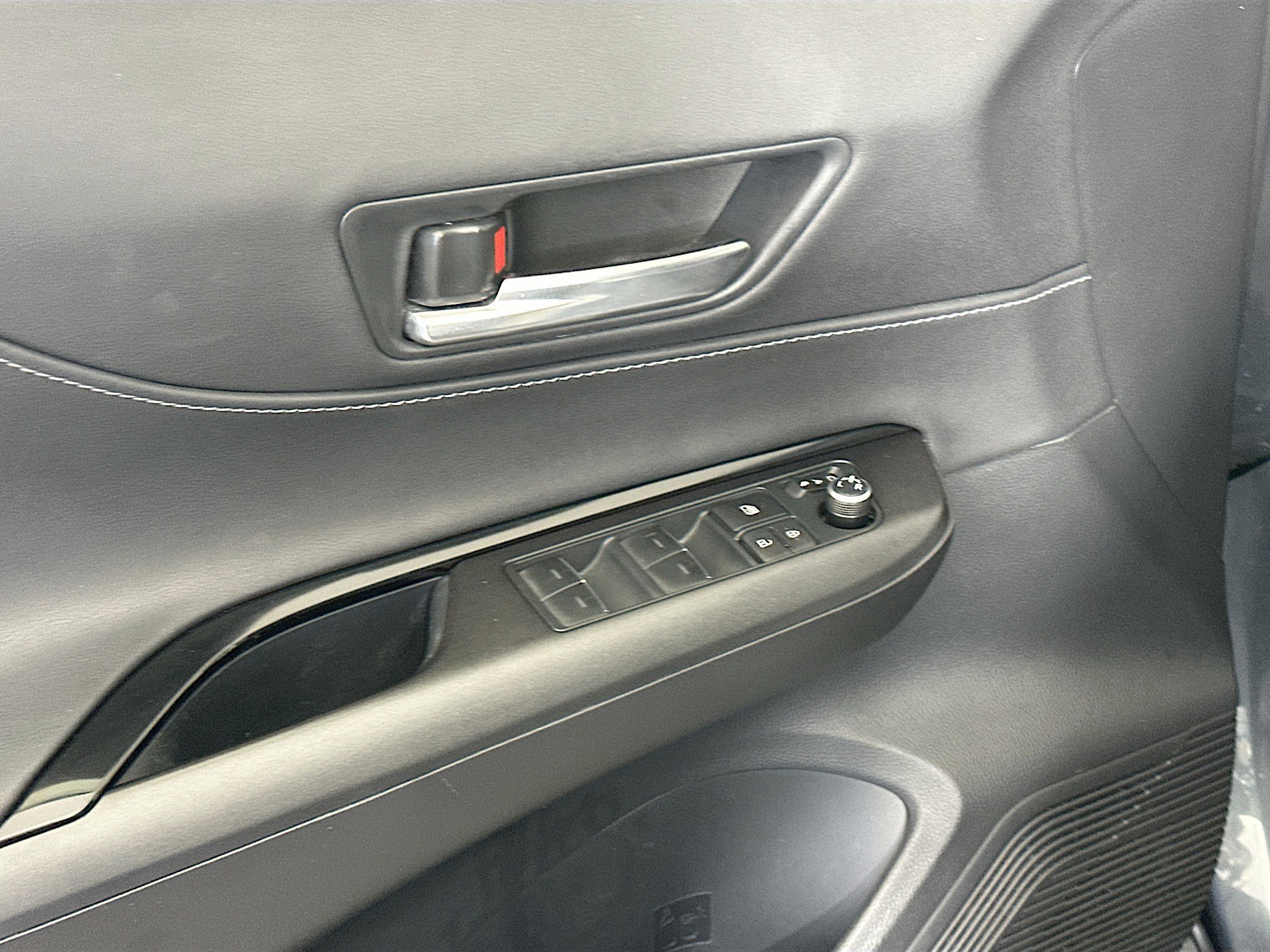 Used 2021 Toyota Venza LE w/ Carpet Mat Package (TMS) AWD/4WD image 15